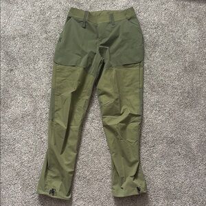 On Running Run On Clouds Explorer Pants women’s size Small